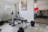 Zimmer - Vermieten und Wohnen: Renovierungsbedürftiges Mehrgenerationshaus in Top Lage!
