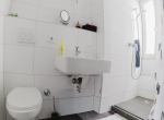 Badezimmer - Attraktives Mehrfamilienhaus mit Garagen und Garten!