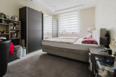 Schlafzimmer - Attraktives Dreifamilienhaus mit Ausbaupotenzial – flexibel für Eigennutzer & Kapitalanleger!