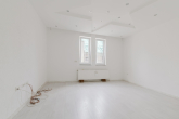 Wohnzimmer - Attraktives Dreifamilienhaus mit Ausbaupotenzial – flexibel für Eigennutzer & Kapitalanleger!