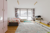 Kinderzimmer - Attraktive Maisonette-Wohnung mit Loggia & Aufzug in gepflegter Wohnanlage!