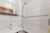 Badezimmer 2 - Attraktive Maisonette-Wohnung mit Loggia & Aufzug in gepflegter Wohnanlage!