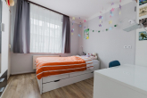 Schlafzimmer - Großzügig wohnen: 5 Zimmer & 2 Südbalkone!