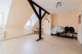 Wohnung - Attraktives Mehrfamilienhaus : ca. 6.6% Rendite!