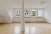 Wohnzimmer - Freistehendes Mehrfamilienhaus in Top Lage: Inklusive Garten & Garage!