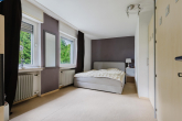 Schlafzimmer - Familienfreundliches Einfamilienhaus mit 6 Zimmern, Balkon und Garage!