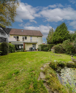 Familienfreundliches Einfamilienhaus mit 6 Zimmern, Balkon und Garage!, 44287 Dortmund, Einfamilienhaus